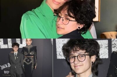 🔥 Emme, la hija de JLo, revoluciona Nueva York con look ‘tomboy’ y maquillaje impactante 😱✨ La hija de Jennifer López rompió todos los esquemas en la alfombra roja con un estilo masculino y un maquillaje audaz que está dando mucho de qué hablar. ¿Qué mensaje se esconde detrás de esta transformación? Descubre cómo Emme está redefiniendo la imagen juvenil y desafiando las normas del espectáculo. ¡Prepárate para sorprenderte!