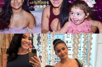 ¡Escándalo total! Carolina Sandoval enfrenta furiosas críticas por competir con su hija joven 😱🔥 Lo que parecía un juego familiar se convirtió en un terremoto en redes sociales. Usuarios acusan a Carolina Sandoval de arriesgar su relación con su hija de 21 años por una “competencia ridícula”. ¿Qué ocurrió realmente entre madre e hija? ¡Descúbrelo aquí y no te pierdas el video que está incendiando internet! 🎥🔥