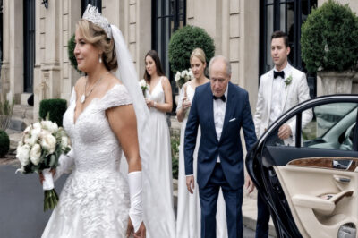 Mi madre llegó vestida de blanco a mi boda — pero yo tenía la respuesta perfecta