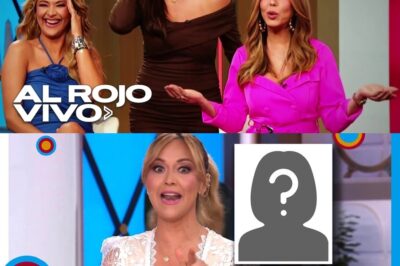 “¡Bombazo en ‘La mesa caliente’! Una nueva conductora llega para revolucionar el show 🔥👑” Las presentadoras de La mesa caliente anunciaron una gran sorpresa: este lunes, el exitoso programa de Telemundo dará la bienvenida a una nueva integrante. ¿Quién será la reina del chisme que se une al equipo? Los rumores apuntan a nombres como Dayanara Torres y Alicia Machado. ¡Descubre el misterio y prepárate para una revolución en el show más candente de la televisión!