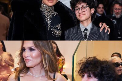 “Jennifer López y Emme: El momento que derritió millones de corazones”💖 JLO demuestra que el amor de madre no tiene límites con una foto que te hará suspirar: su “coquito” de 17 años, Emme, en su primer día de Senior year. ¿Qué mensaje especial compartió la Diva del Bronx? Descubre cómo celebra este hito familiar y por qué sus seguidores no pueden dejar de hablar de este tierno momento. 🌟👩‍👧✨