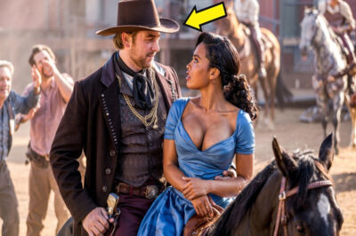El vaquero llegó solo al pueblo en busca de provisiones, pero encontró a una novia negra de curvas peligrosas…