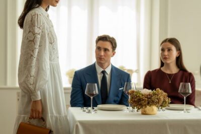 Justo antes de que llegaran nuestros invitados, mi esposo se burló de mí, llamándome «cerda gorda». Me mordí la lengua, pero lo que hice a continuación lo dejó completamente atónito.