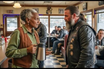 La bondadosa anciana da refugio a 15 motociclistas durante una tormenta de nieve — A la mañana siguiente, 100 motos se alinean frente a su casa