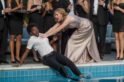 Una pobre camarera fue empujada a la piscina mientras todos se reían de ella — hasta que un millonario entró e hizo algo que dejó a todos sin palabras…