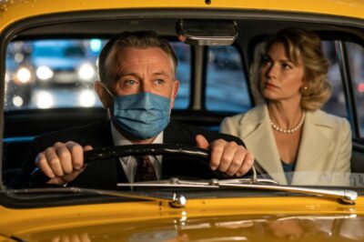 Milonario disfrazado de taxista, lleva a su propia esposa lo que ella le confiesa durante el viaje lo destroza.Milonario disfrazado de taxista, lleva a su propia esposa lo que ella le confiesa durante el viaje lo destroza.