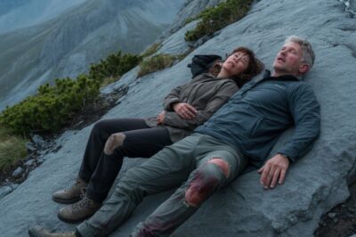 Escuché a mi esposo susurrar:  “¡No te muevas… finge que estás muerta!”