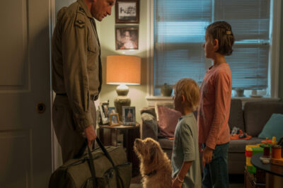 Cuando el sargento Michael Turner regresó a casa de la guerra, esperaba encontrar a su esposa esperándolo. En cambio, encontró a su hija de nueve años criando a su hermanito y a su leal perro custodiando lo que quedaba de su familia.