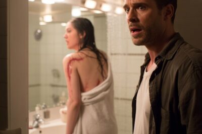 MI ESPOSA SIEMPRE SE NEGÓ A BAÑARSE CONMIGO… HASTA QUE POR ERROR LE ARROJÉ AGUA… Y MIS OJOS NO PODÍAN CREER LO QUE VI…