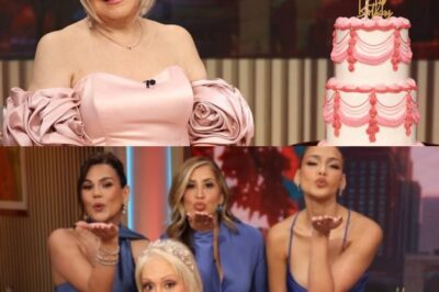 Por fin la doctora Nancy cumple el sueño de tener una fiesta de 74 años