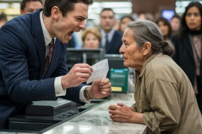 GERENTE DEL BANCO SE BURLA DE UNA MUJER SENCILLA Y ROMPE SU CHEQUE… ¡SIN IMAGINAR QUE ELLA ES LA…