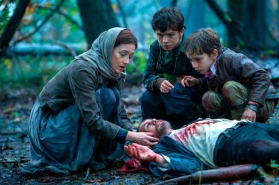 Una viuda pobre y sus hijos salvaron a un príncipe herido… sin saber que él cambiaría sus vidas