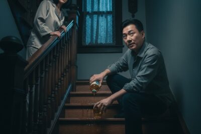 “Me dio sed a medianoche y vi a mi esposo echando aceite en la escalera a escondidas. A la mañana siguiente, fingí no estar cansada.”