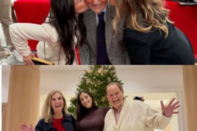 Feliz Navidad les desean Raúl de Molina y su familia, que esta noche esté llena de amor, unión, salud, paz