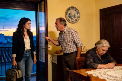 Mi padre me echó de su casa en Valencia por “egoísta”, así que cancelé todos sus pagos y vi cómo su mundo se derrumbaba desde la Costa del Sol