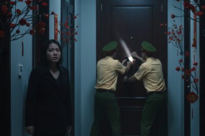 “Pedí a la policía derribar la puerta en Nochevieja al descubrir que mi esposo desapareció en nuestra propia casa.”