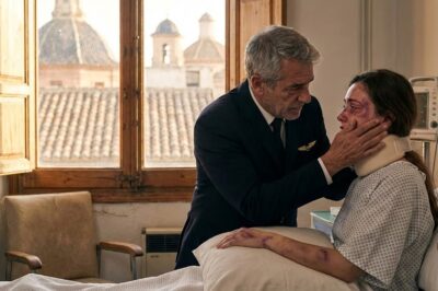 A las dos de la madrugada, la puerta se abrió a patadas.