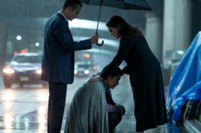 Encontré a mi nieto sin hogar y a su pequeño hijo viviendo en una tienda de campaña improvisada debajo de un puente, y el niño me dijo que la gente siempre decía que nunca regresaría; esa noche, los llevé a ambos a casa en mi jet privado y comencé a revelar el secreto sobre su padre, desencadenando una reunión familiar que nadie esperaba.